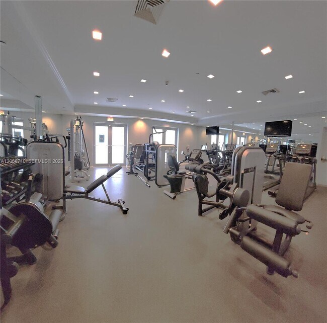 Building Photo - 250 Sunny Isles Blvd