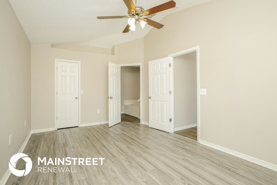 Building Photo - 839 Adour Dr