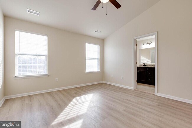 Building Photo - 1919 Beckman Ter