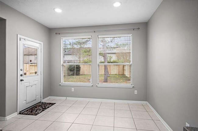 Building Photo - 23 E Twinvale Loop