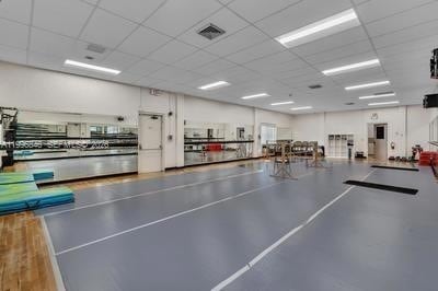 Building Photo - 8 Key W Ct