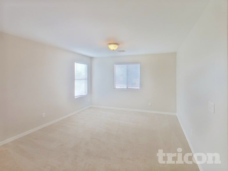 Building Photo - 21338 N Denver Ct