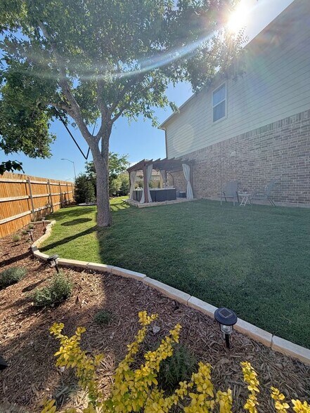 Building Photo - 148 Callado Cir