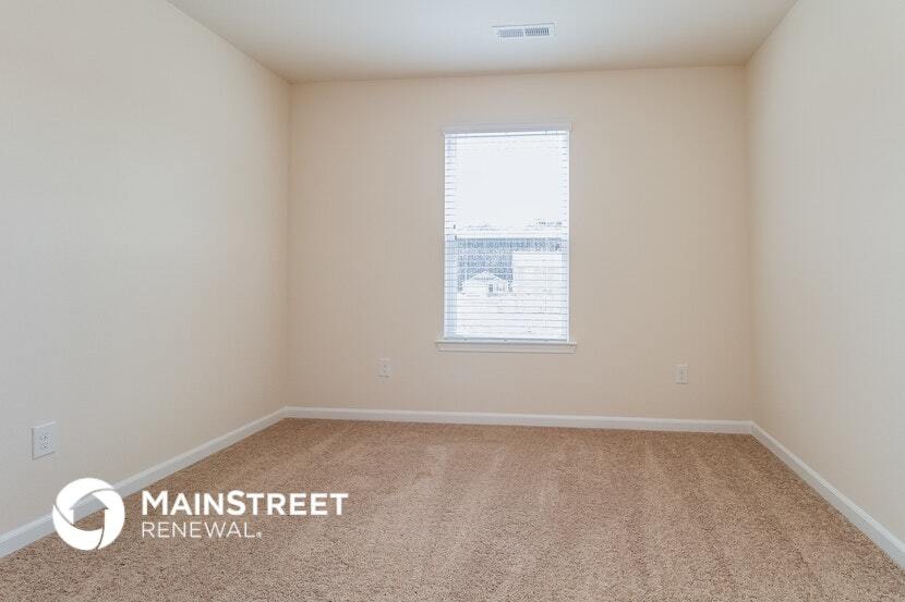 Building Photo - 3321 Marichal Dr