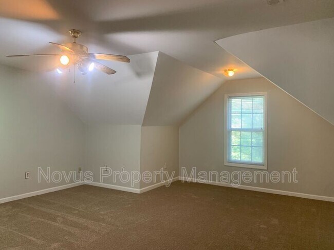Building Photo - 7439 Mason Falls Dr
