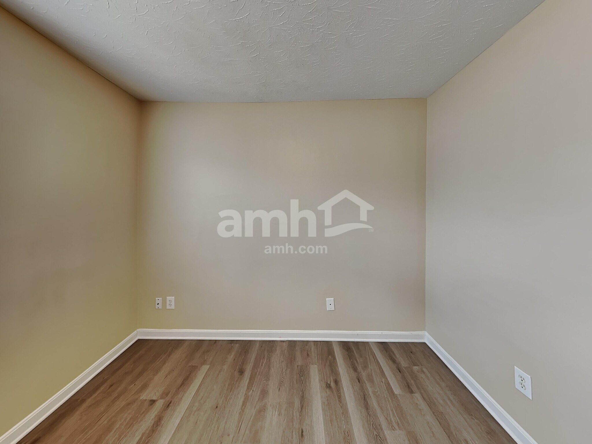 Building Photo - 11 Glenpark Ct