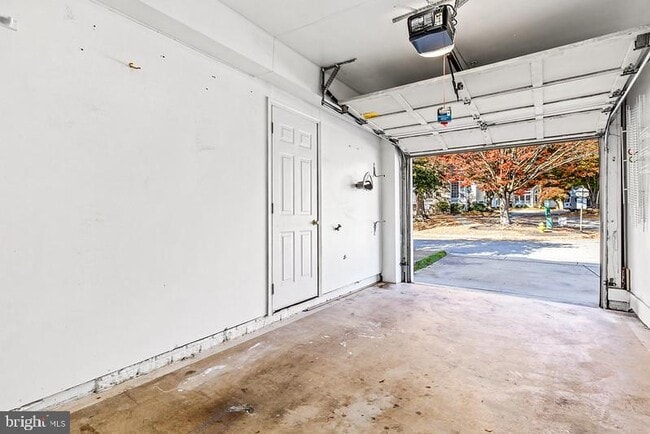 Building Photo - 412 Overlook Dr