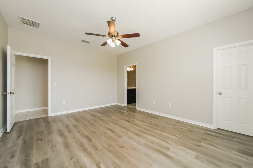 Building Photo - 3687 Moca Dr