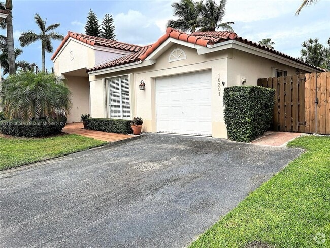 Building Photo - 10201 NW 56th St