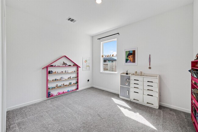 Building Photo - 21831 Tallulah River Dr