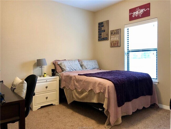 Building Photo - 1707 Boardwalk Ct