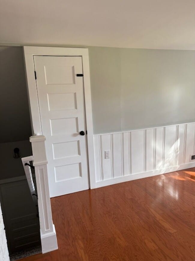 Building Photo - GORGEOUS FARMHOUSE