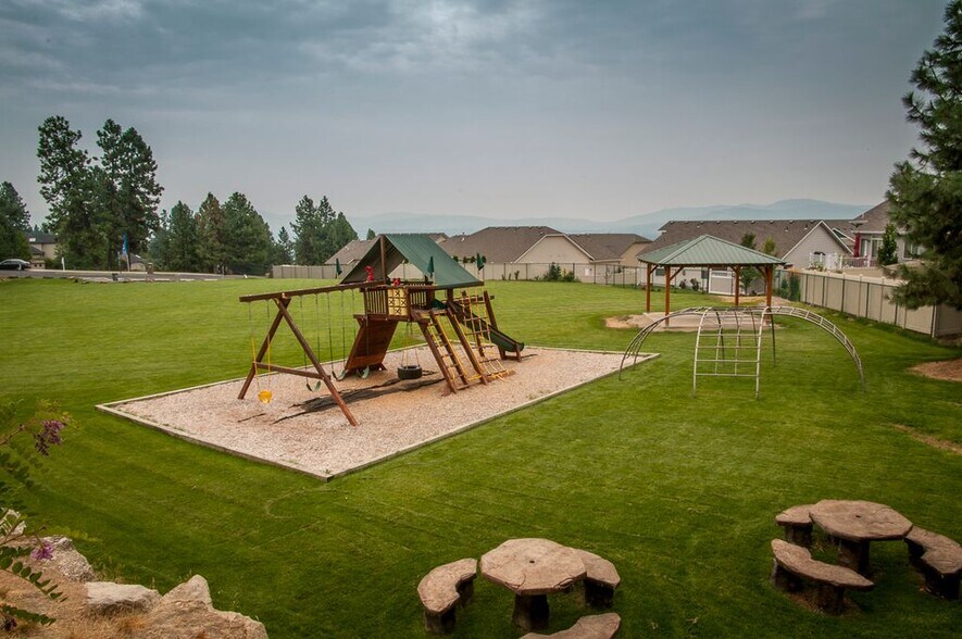 Building Photo - 7720 E Columbia Ct