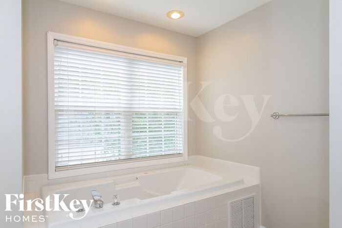 Building Photo - 4133 Tolley Ridge Ln
