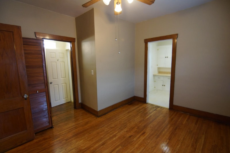 Building Photo - 2026 J St