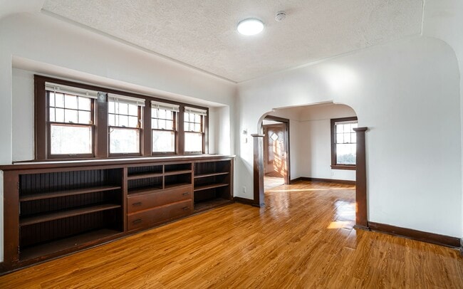 Building Photo - 2548 N 38th St