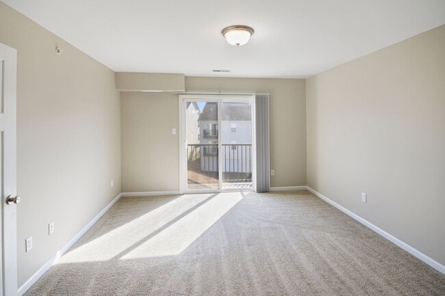 Building Photo - 321 Stonewall Creek Dr