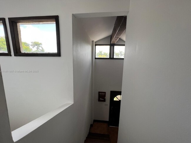 Building Photo - 9518 SW 148th Ave Cir E