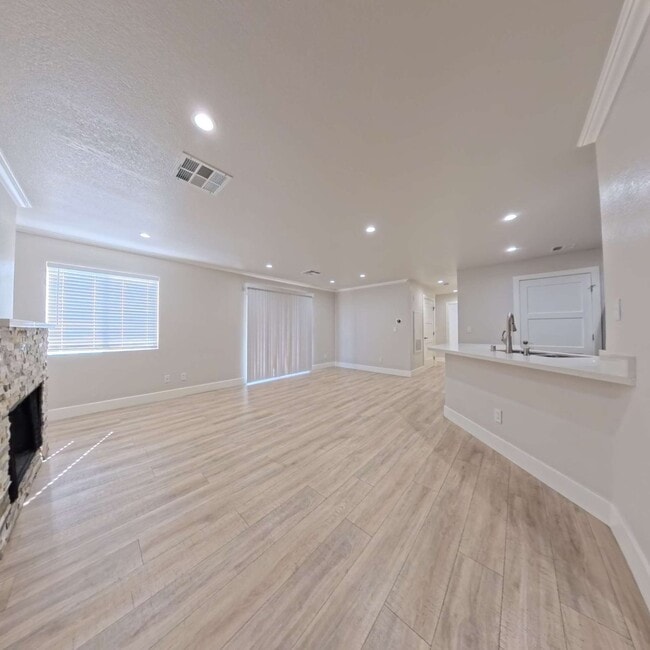 Building Photo - Highly Remodeled | Customer Closets | Gated Community
