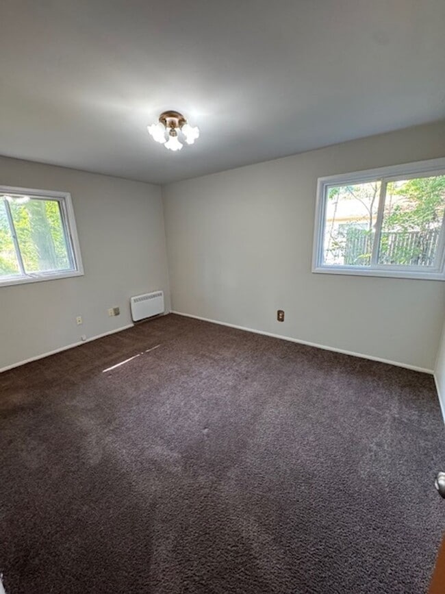 Building Photo - 8314 Sunny Ln