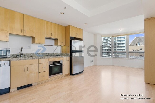 Primary Photo - 750 Van Ness Ave