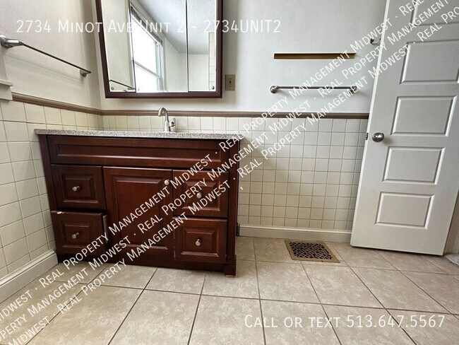 Building Photo - 2734 Minot Ave