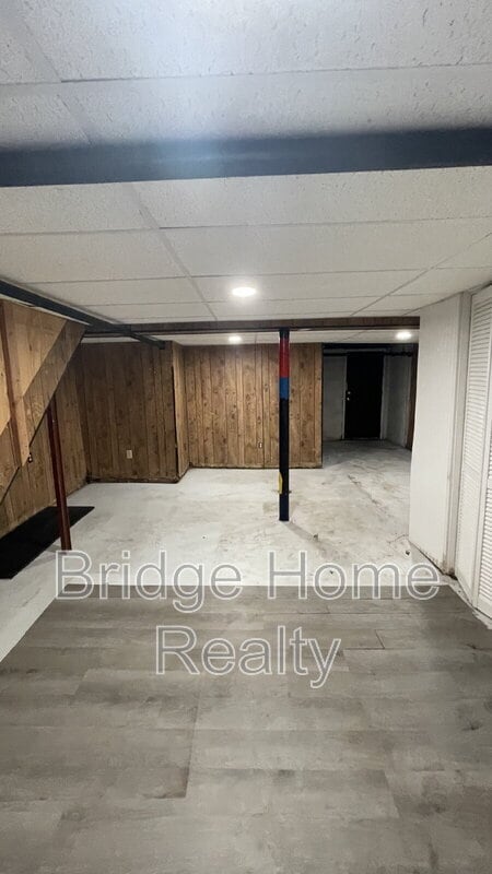 Building Photo - 7442 Irvine St