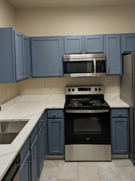 Kitchen - 3810 Strawberry Field Grv