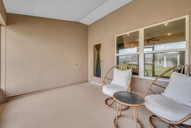 Building Photo - 5361 San Benedetto Pl