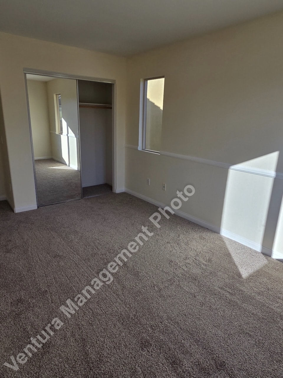 Building Photo - 13347 Stonebridge Ct