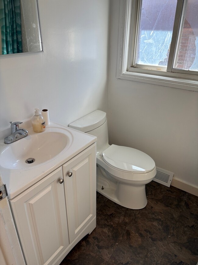 Building Photo - 12151 S Ada St