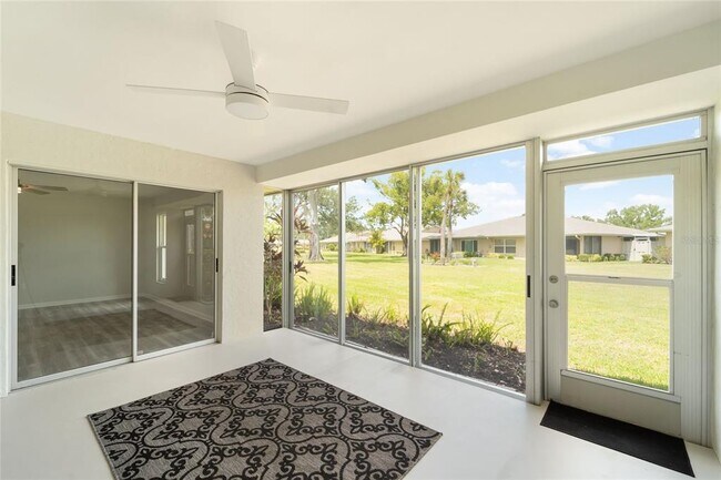 Building Photo - 5689 Evergreen Dr