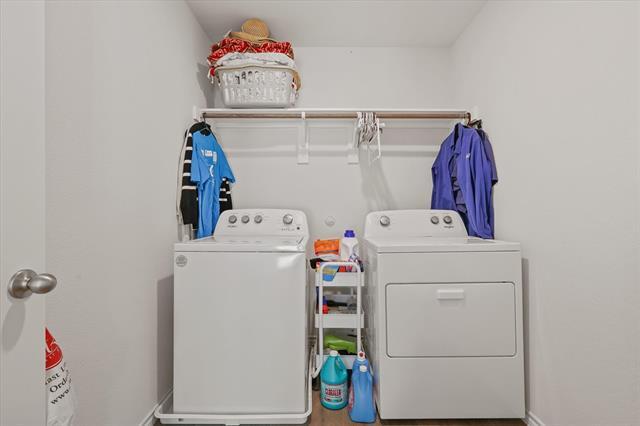 Building Photo - 3329 Watterson Wy