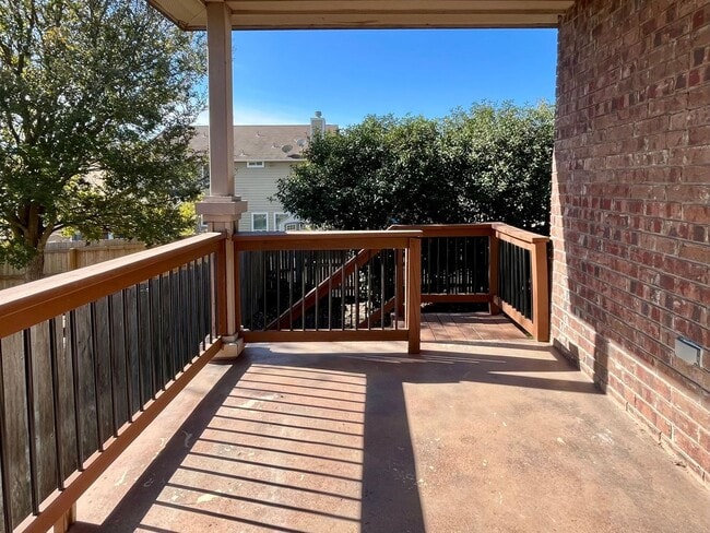 Building Photo - A beautifully maintained 3-bedroom, 2-bath oasis nestled right off 1604 and FM 1976 in Converse!