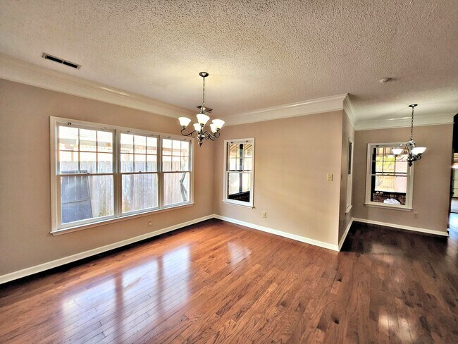 Building Photo - 3BR/2BA HOUSE FOR RENT - DECATUR
