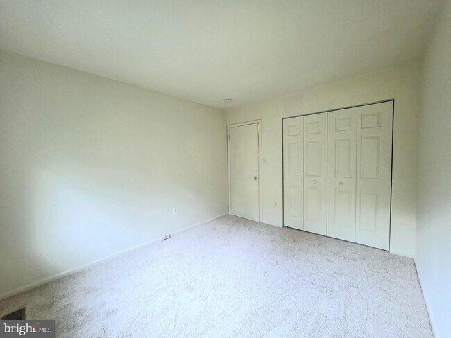 Building Photo - 5393 White Mane