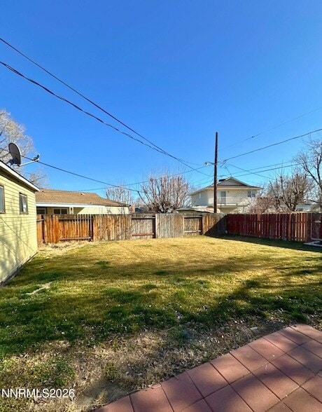 Building Photo - 39 E K St