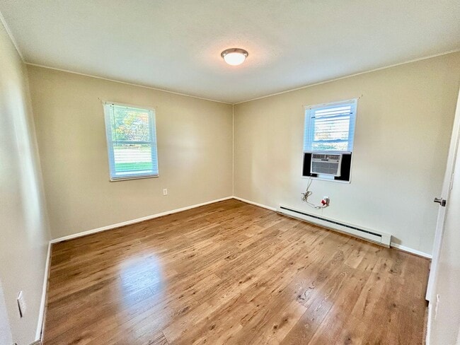 Building Photo - Quiet Duplex In Mt. Sterling!