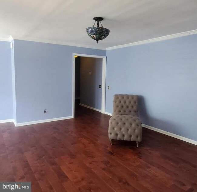 Building Photo - 8202 Catbird Cir