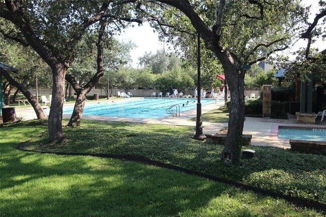 Building Photo - 2702 Brubeck Bend