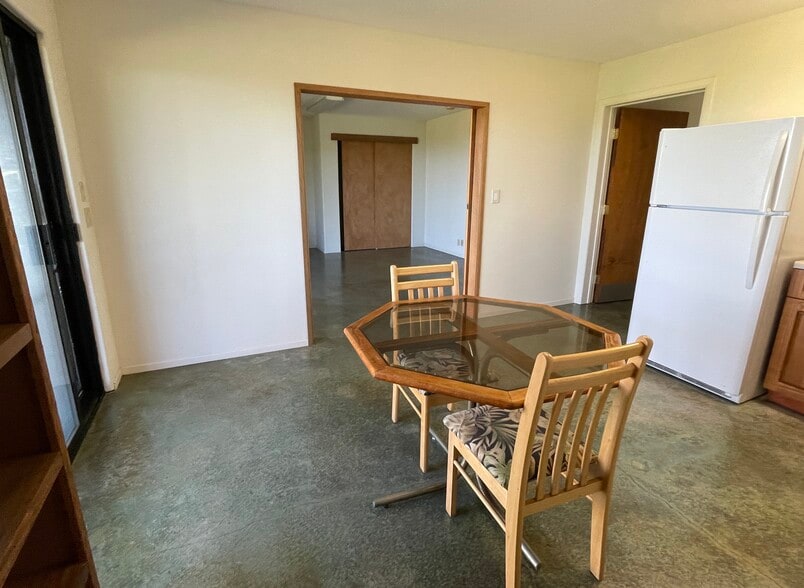 Building Photo - 71-1621 Puu Lani Pl