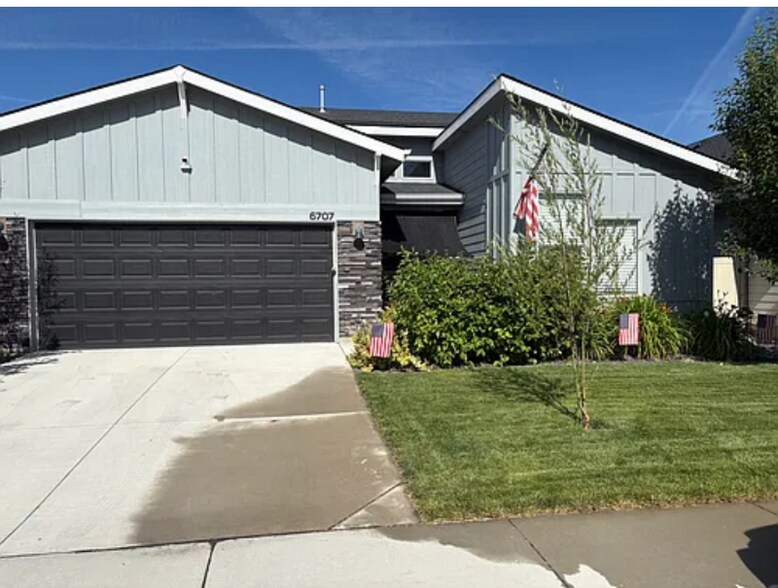 Building Photo - 6707 S Nordean Ave