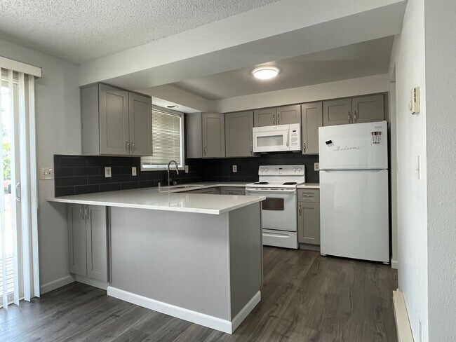 Building Photo - 2207 N Bessie_