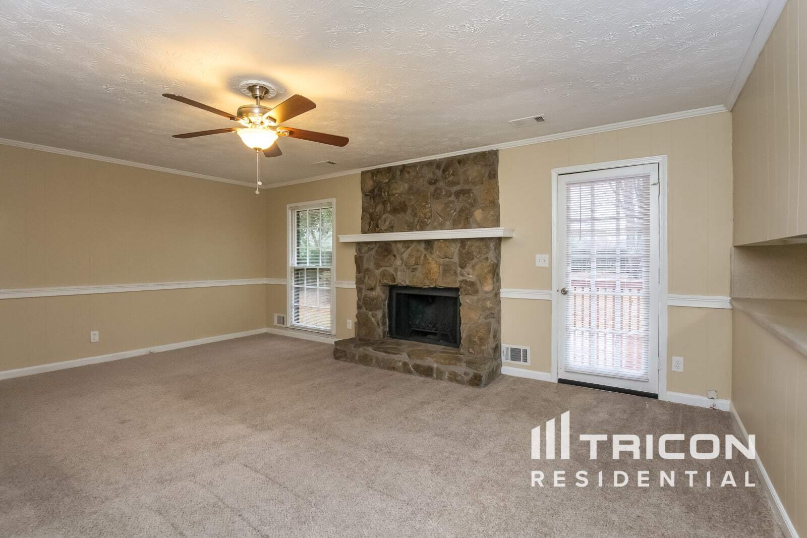 Building Photo - 2633 Green Valley Ct
