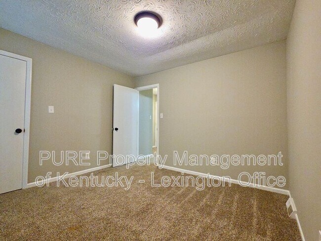 Building Photo - 2853 Snow Rd