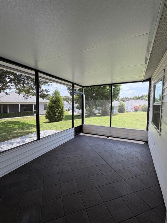 Building Photo - 6087 Kittiwake Dr
