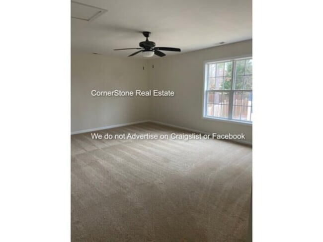 Building Photo - 50 Breezewood Dr