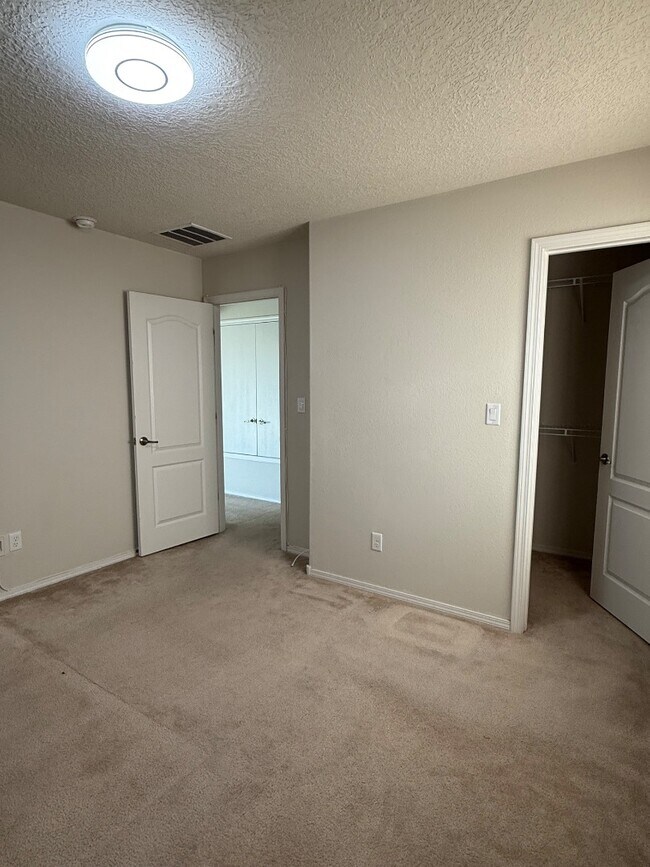 Building Photo - 12023 Pocono Rd SE