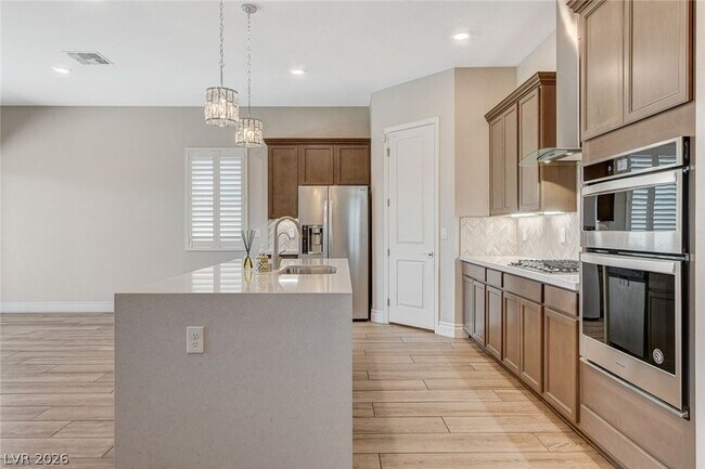 Building Photo - 4124 Elegant Chateau St