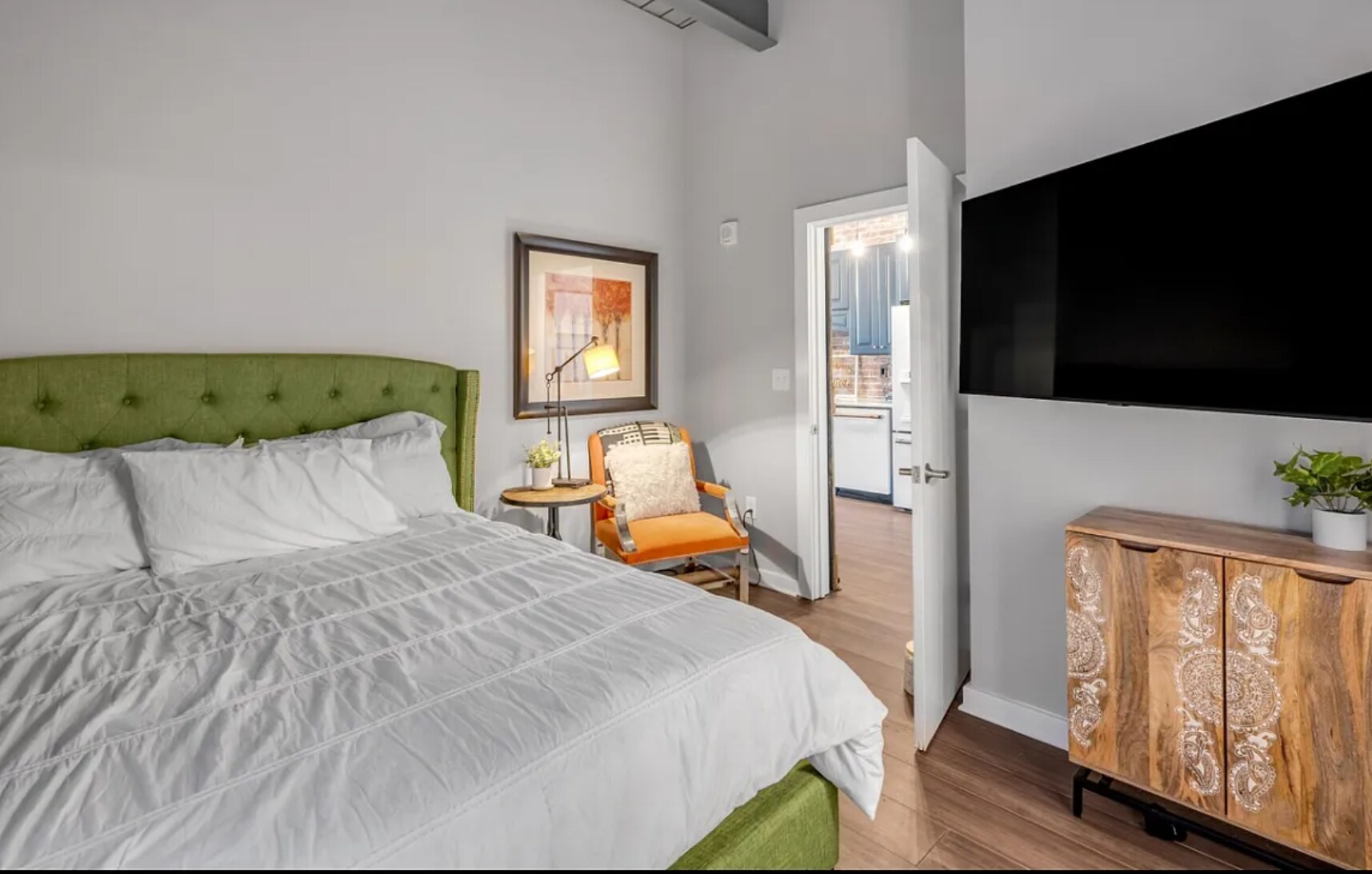 Building Photo - 515 W Main St